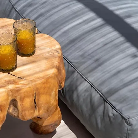 Celia * Νάουσα