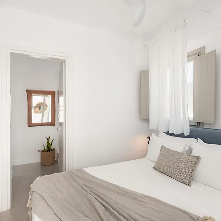 ヴィラ Celia ナウサ