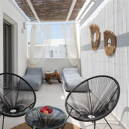 Celia * Νάουσα