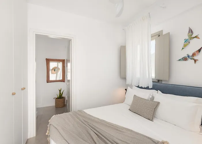 Villa Celia Naousa (Paros)