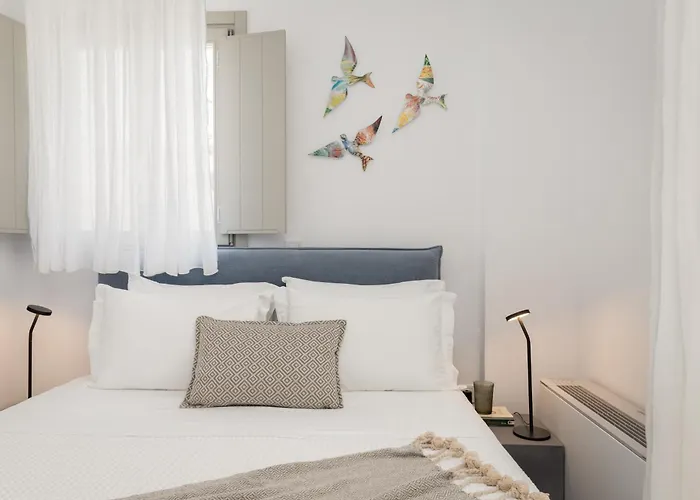 Celia Naousa (Paros)